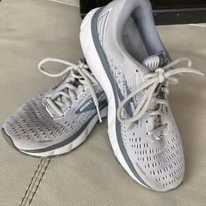 Brooks Ghost 13 Running Shoe